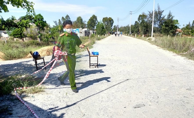 Mâu thuẫn trên bàn nhậu, nam thanh niên chém chết bạn nhậu rồi bỏ trốn
