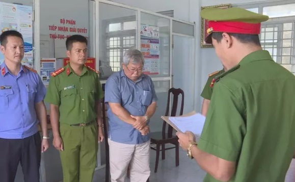 Khởi tố, bắt tạm giam bốn cán bộ ngân hàng gây thất thoát hàng chục tỉ đồng