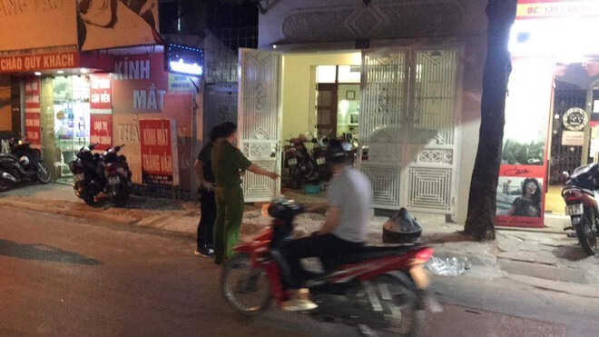 Đang đốt vàng mã, người đàn ông ở Hải Phòng bị hàng xóm tạt axit bỏng 25%