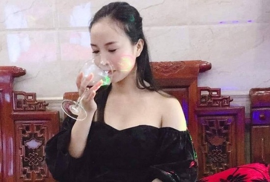 Nghệ An: Hot girl xinh đẹp điều hành đường dây đánh bạc 126 tỷ đồng