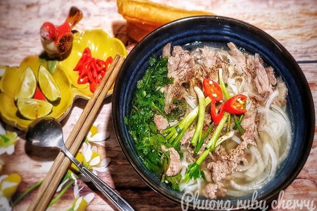 Vợ học công thức nấu phở bò tuyệt đỉnh, đảm bảo chồng xì xụp 