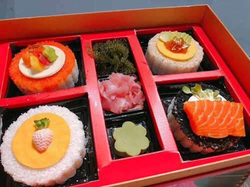 Bánh trung thu sushi gây