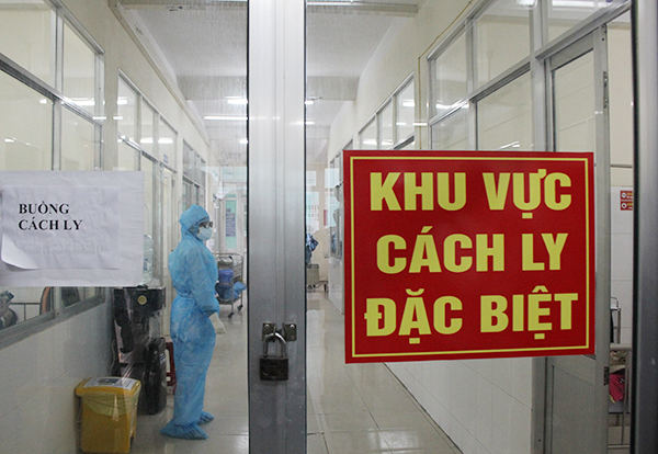 Thêm 2 ca mắc mới COVID-19 là người nhập cảnh, Việt Nam có 1.068 bệnh nhân