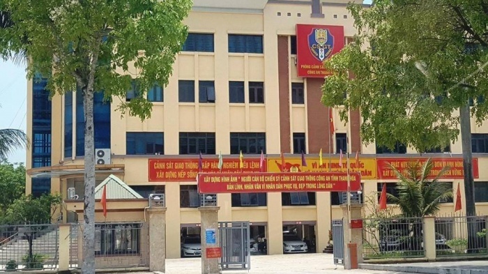 Vì sao Đại úy CSGT Thanh Hóa bị tước danh hiệu Công an nhân dân?