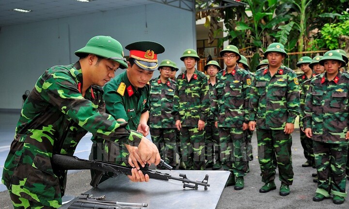 Từ 21/8, học viên đào tạo sĩ quan dự bị được tham gia BHYT
