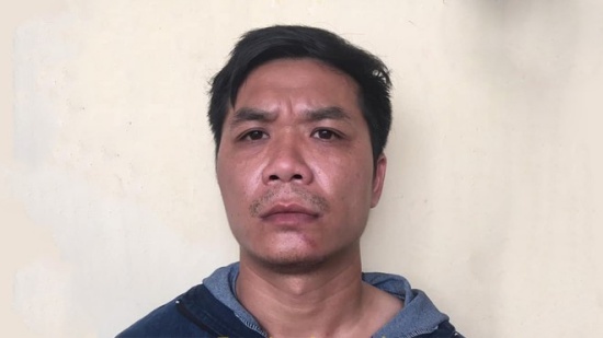 Khởi tố “cẩu tặc” tấn công cảnh sát bằng súng điện tự chế