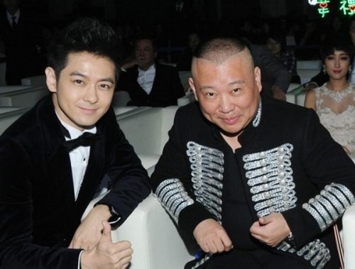 Những sao nam bằng tuổi trong Cbiz: Người chuẩn “nam thần không tuổi”, kẻ trông như ông chú