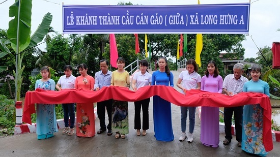 Khánh thành công trình cầu dân sinh tại tỉnh Đồng Tháp từ kinh phí ủng hộ của Agribank Bình Dương