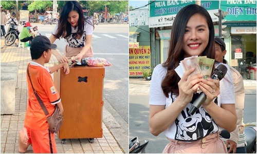 Vân Trang bán vé số giúp chàng trai khuyết tật