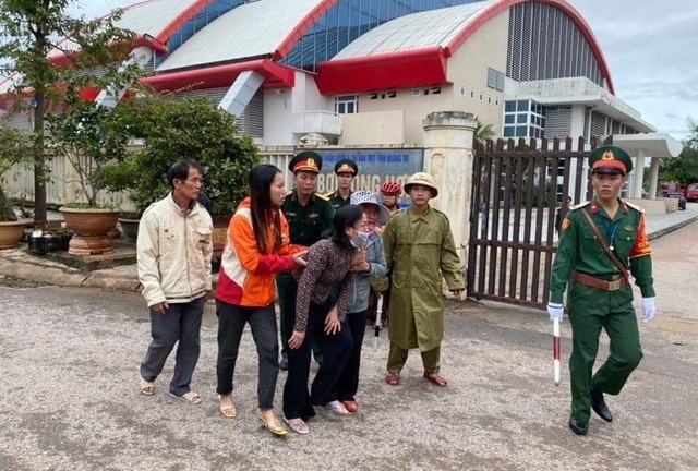 Vụ sạt lở ở Quảng Trị, 22 quân nhân bị vùi lấp: Vài tiếng trước gặp nạn, chiến sĩ gọi về nhà dặn dò từng người