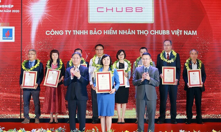 Chubb Life Việt Nam được vinh danh trong Top 500 doanh nghiệp lợi nhuận tốt nhất Việt Nam năm 2020