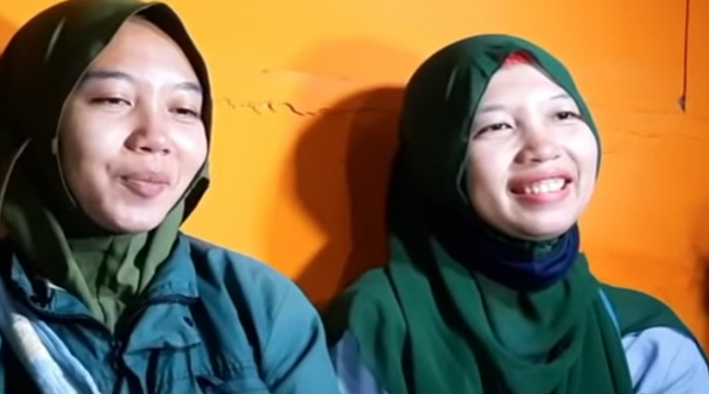 Thất lạc suốt 24 năm, cặp song sinh tìm thấy nhau nhờ cơ duyên bất ngờ này