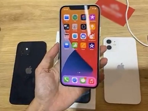 iPhone 12 liên tục giảm giá mạnh chỉ sau vài ngày về Việt Nam