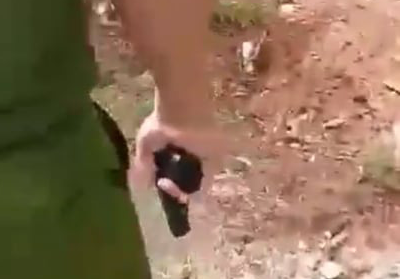 Sự thật về clip công an xã rút súng 