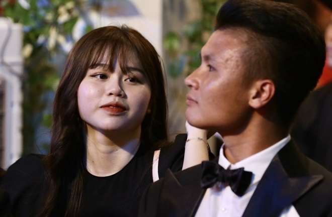 Quang Hải xóa sạch ảnh chung với Huỳnh Anh, đã chia tay từ tháng 10?