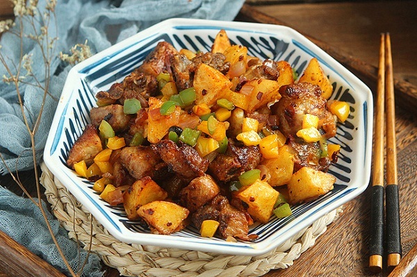 Cách làm sườn xào ngũ vị vừa mới lạ vừa đơn giản, đảm bảo nồi cơm hết vèo trong 1 nốt nhạc