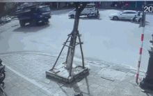 Đang dừng đèn đỏ, cô gái bị ô tô tải tông tử vong: Gặp nạn lúc đi chuyển tiền