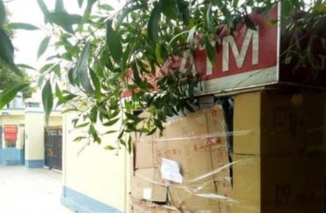 Tin tức pháp luật mới nhất ngày 25/11: Trích xuất camera truy tìm kẻ trộm bịt mặt phá cây ATM lấy tiền