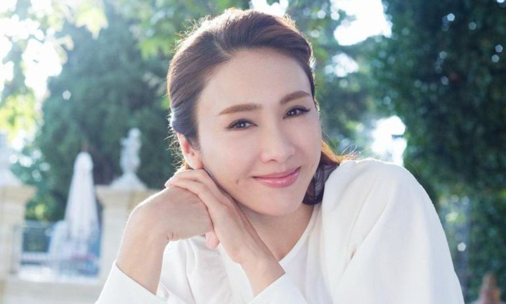 Ngắm mặt mộc sau khi tẩy trang của