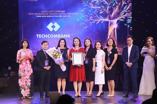 Techcombank – Ngân hàng duy nhất được vinh danh hạng mục “Ứng biến xuất sắc” tại Vietnam HR Awards 2020