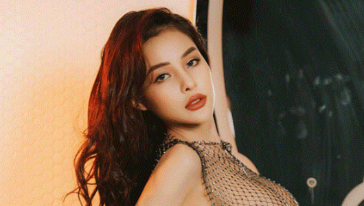 Tin tức giải trí mới nhất ngày 2/12: Ngân 98 gửi ảnh cho anti-fan vì bị chê khi gợi cảm quá đà