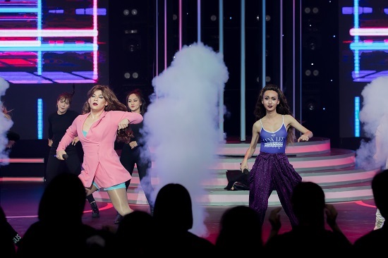 Gương mặt thân quen: Long Chun “rinh” giải nhất khi hóa thân Hà Hồ phiên bản “ăn nhiều bánh chưng”