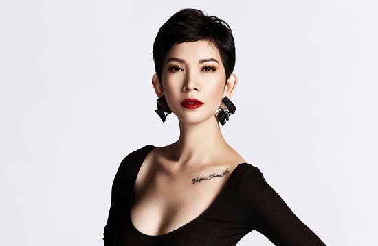Xuân Lan “phù phép” tuyết rơi tại Vietnam Juinor Fashion Week