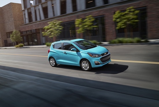 Chevrolet Spark 2021 ra mắt giá chỉ hơn 300 triệu đồng, đối thủ