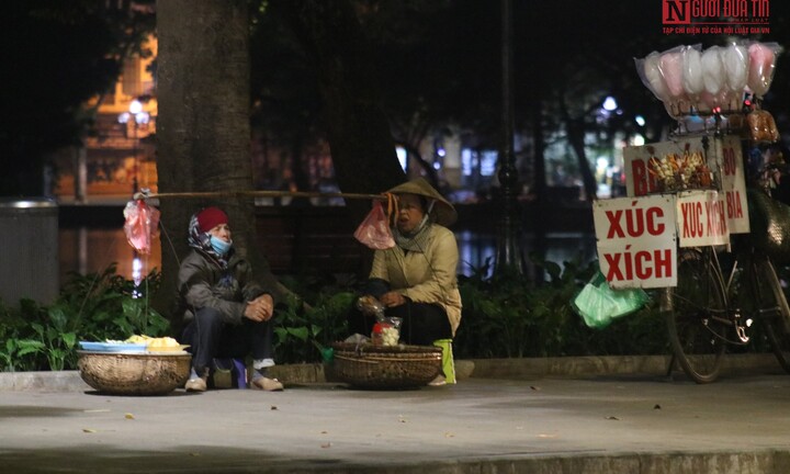 Nhọc nhằn những mảnh đời mưu sinh trong giá rét