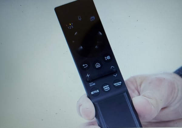 Tin tức công nghệ mới nóng nhất hôm nay 8/1: Samsung ra mắt điều khiển TV trang bị pin mặt trời