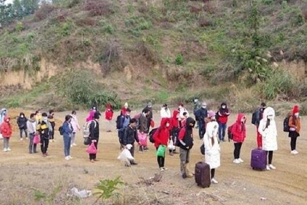 Lạng Sơn: Tạm giữ 37 người nhập cảnh trái phép từ Trung Quốc