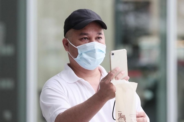 Phẫn nộ tài xế nhốt bé gái 3 tuổi trong xe khóa kín, hậu quả để lại khiến ai nấy thương xót