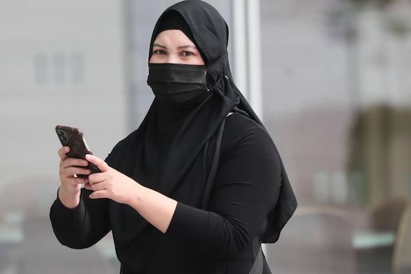 Chiếm đoạt số tiền lớn từ học sinh, trưởng khoa trường trung học đối mặt với án tù