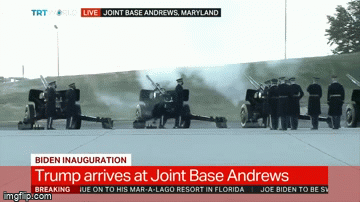 Video: Mỹ nổ 21 loạt đại bác chia tay ông Trump