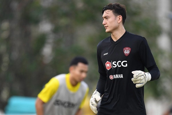 Muangthong United xác nhận kiện thủ môn Đặng Văn Lâm lên FIFA