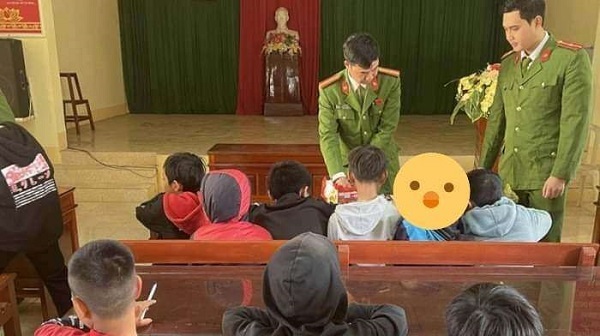 Phát hiện 17 học sinh tự chế pháo nổ đem bán 200 đồng/quả