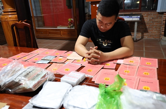 Triệt phá đường dây cho vay nặng lãi 240%/năm: Hơn 100 người dân nghèo là nạn nhân