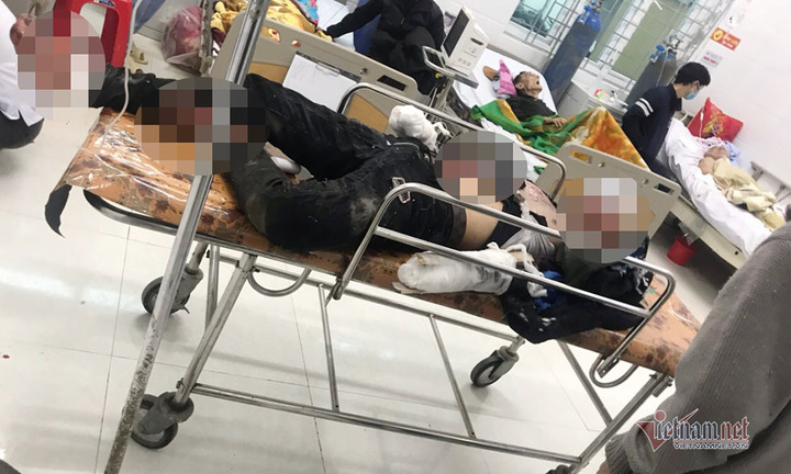 Sau tiếng nổ lớn, nam sinh lớp 10 tử vong trên nền nhà