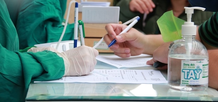 Khẩn: Những người đến 4 địa điểm này cần liên hệ y tế ngay