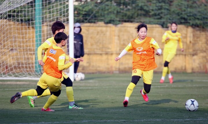 Tuyển nữ Việt Nam xả trại, một cầu thủ phải đón Tết xa nhà vì tình hình dịch bệnh