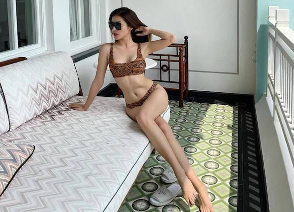 Trầm trồ loạt ảnh khoe body không chút mỡ thừa, đẹp quyến rũ của Á hậu Huyền My sau 5 ngày ăn Tết