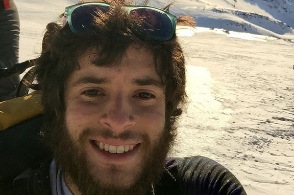 Bố hiến tinh trùng 500 lần khiến con trai sợ yêu, nghe lời giãi bày mà “cười ra nước mắt”