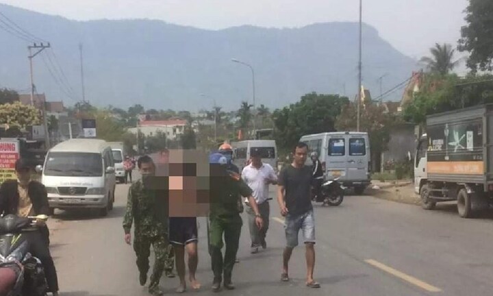 Vụ thanh niên vác dao chém người, ô tô rồi cố thủ trong nhà: Hé lộ danh tính