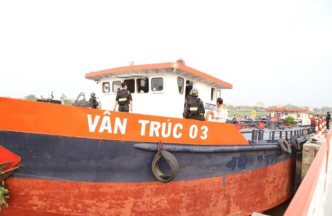 Vụ 200 triệu lít xăng giả: Vợ chồng