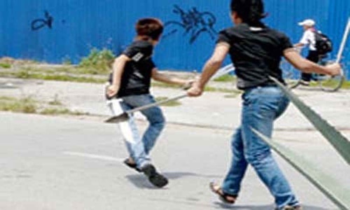 Tiền Giang: Truy tìm nhóm đối tượng chém người liệt 2 chân, tỉ lệ thương tật 90%