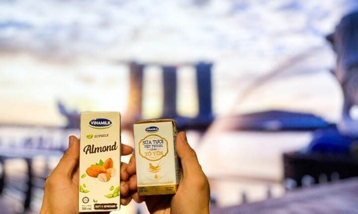 Sữa tươi chứa tổ yến của Vinamilk lần đầu xuất ngoại sang đảo quốc sư tử