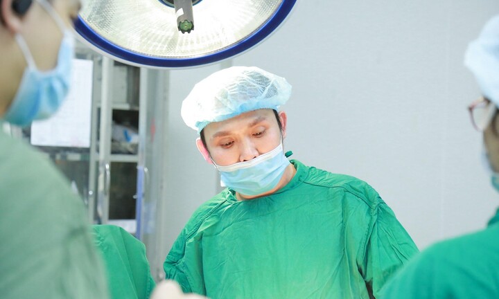 Bác sỹ Vũ Quang: “Làm đẹp từ gốc đã khó, làm đẹp trên những “tổn thương, đổ vỡ” càng khó hơn”