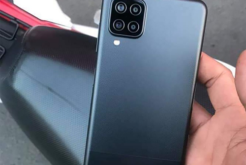 Điều tra vụ cô giáo bị