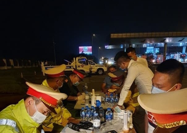 Dương tính với ma túy sau khi đi sinh nhật bạn, tài xế khai gì?