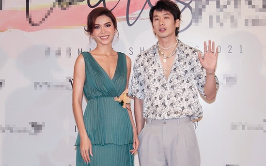 Minh Tú hội ngộ Tuấn Trần sau lần bén duyên trong phim Bố già